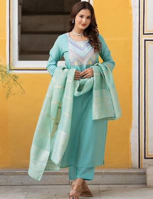 Floral Yoke Design Sequinned Chanderi Silk Straight Kurta With Trousers & Dupatta 1
