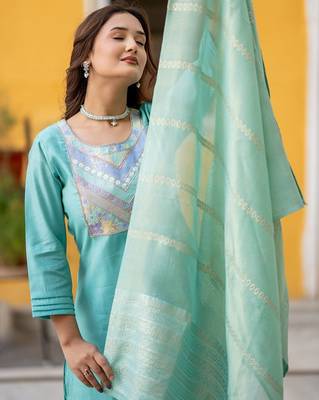 Floral Yoke Design Sequinned Chanderi Silk Straight Kurta With Trousers & Dupatta 2