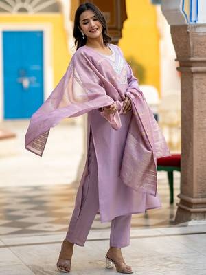 Women Floral Embroidered Kurta with Trousers & Dupatta 4