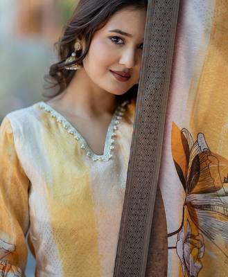 Floral Woven Design V-Neck Zari Work Straight Kurta With Trousers & Dupatta 7
