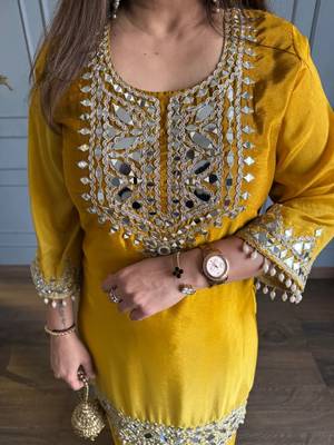 Yellow chinon kurta pant set with real mirror work 2