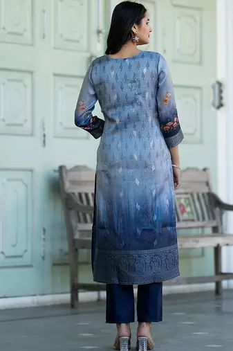 Women Floral Printed Kurta with Trousers & Dupatta