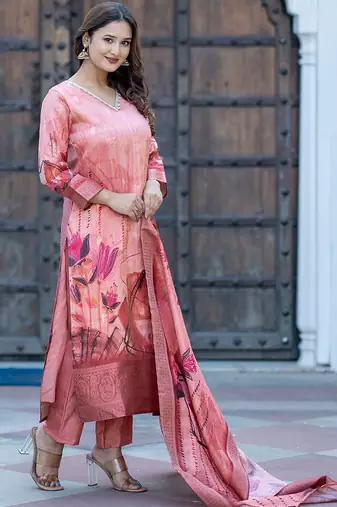 Women Floral Printed Kurta with Trousers & Dupatta