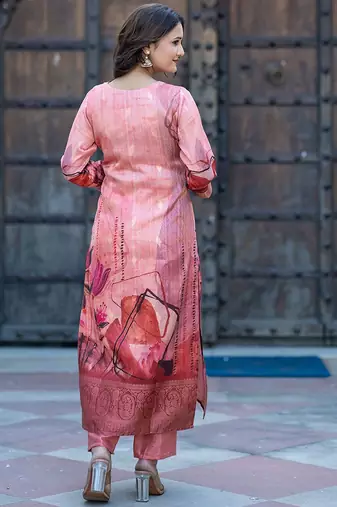 Women Floral Printed Kurta with Trousers & Dupatta