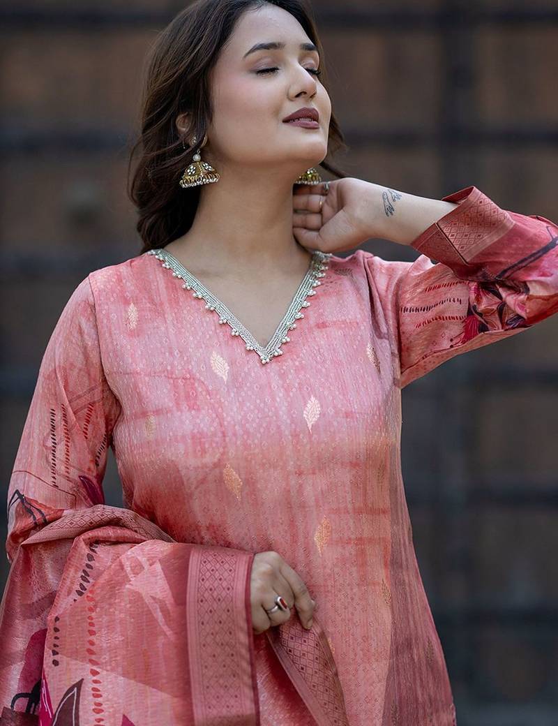 Women Floral Printed Kurta with Trousers & Dupatta