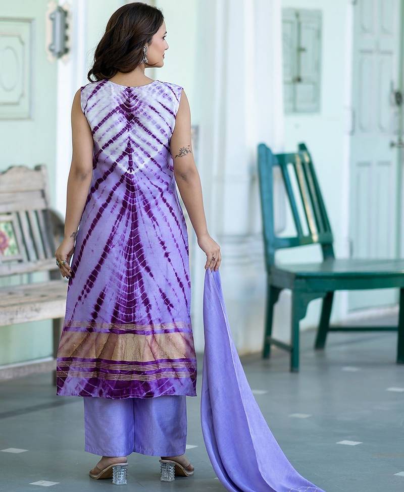 Abstract Printed V-Neck Pure Silk Kurta With Trousers & Dupatta