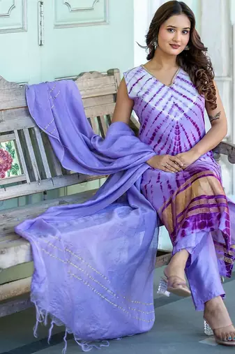 Abstract Printed V-Neck Pure Silk Kurta With Trousers & Dupatta