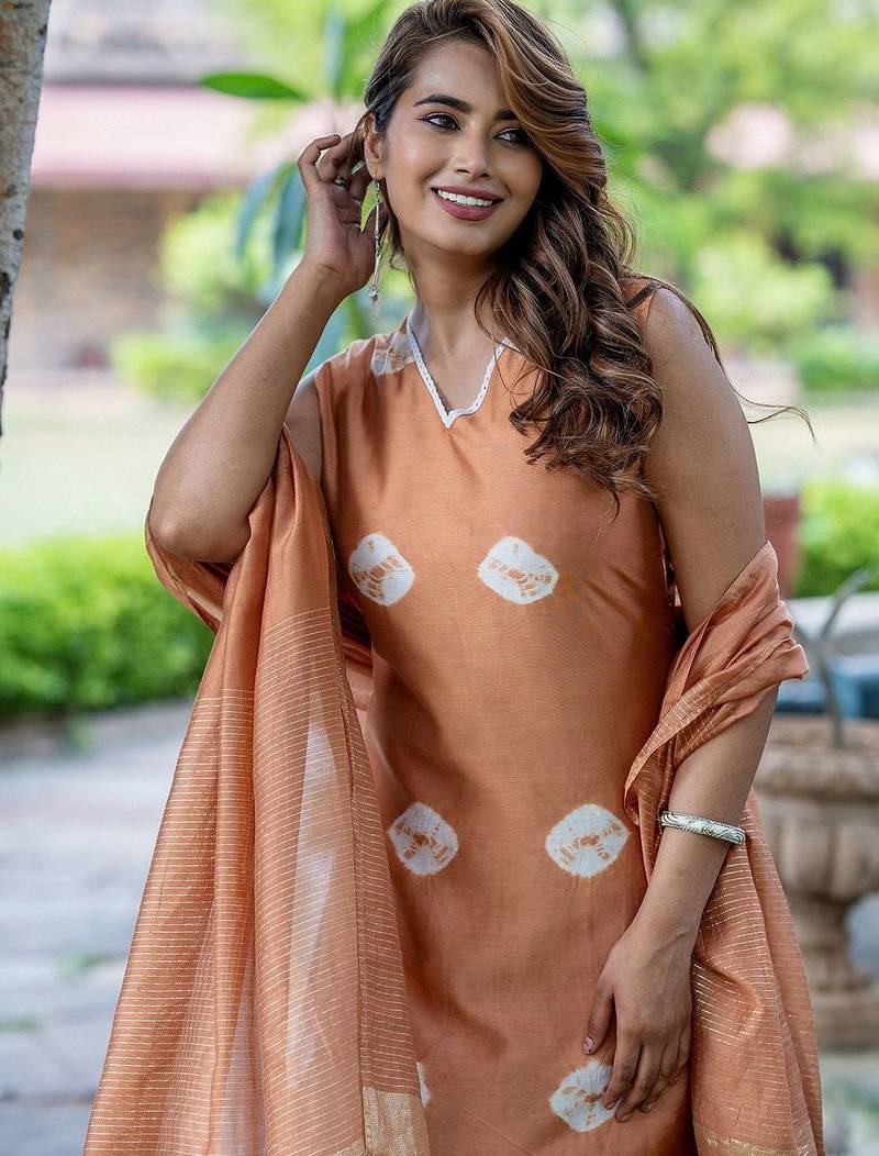 Bandhani Dyed V-Neck Pure Silk Straight Kurta With Trousers & Dupatta