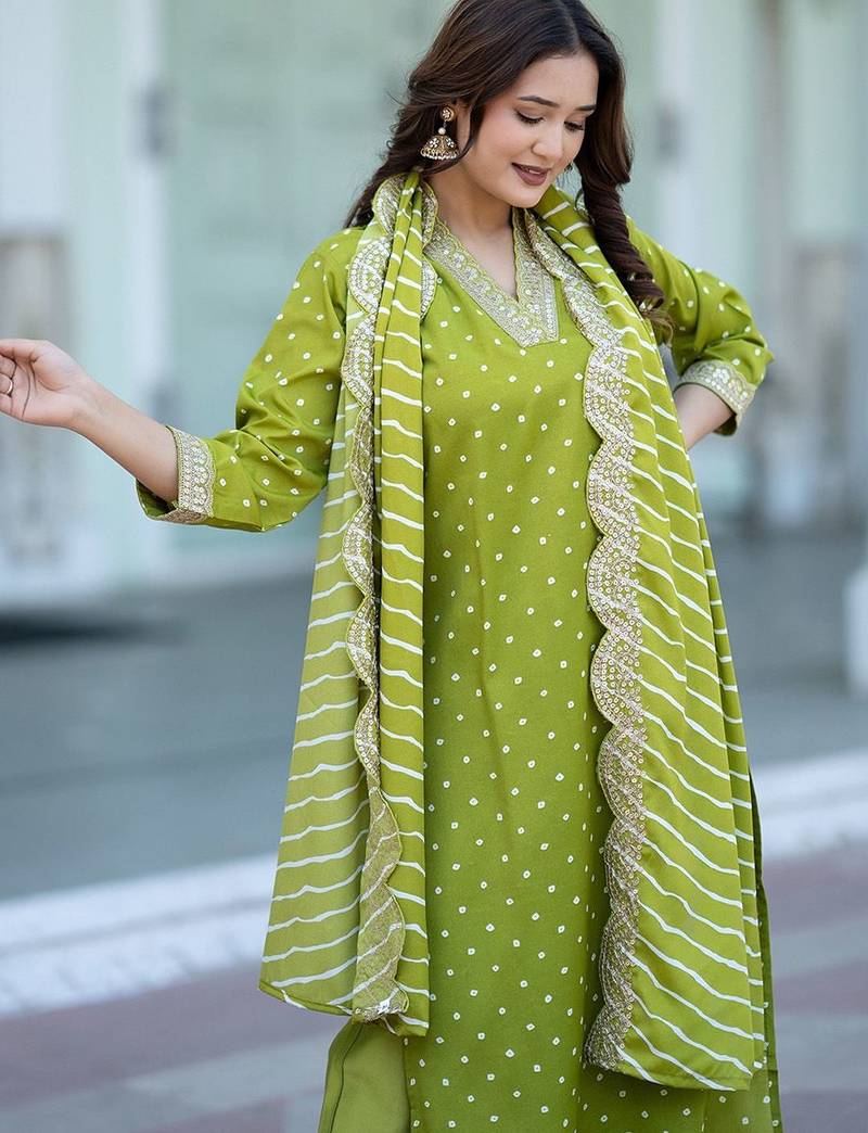 Women Bandhani Printed Empire Thread Work Kurta with Trousers & With Dupatta