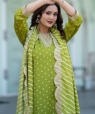 Women Bandhani Printed Empire Thread Work Kurta with Trousers & With Dupatta 7