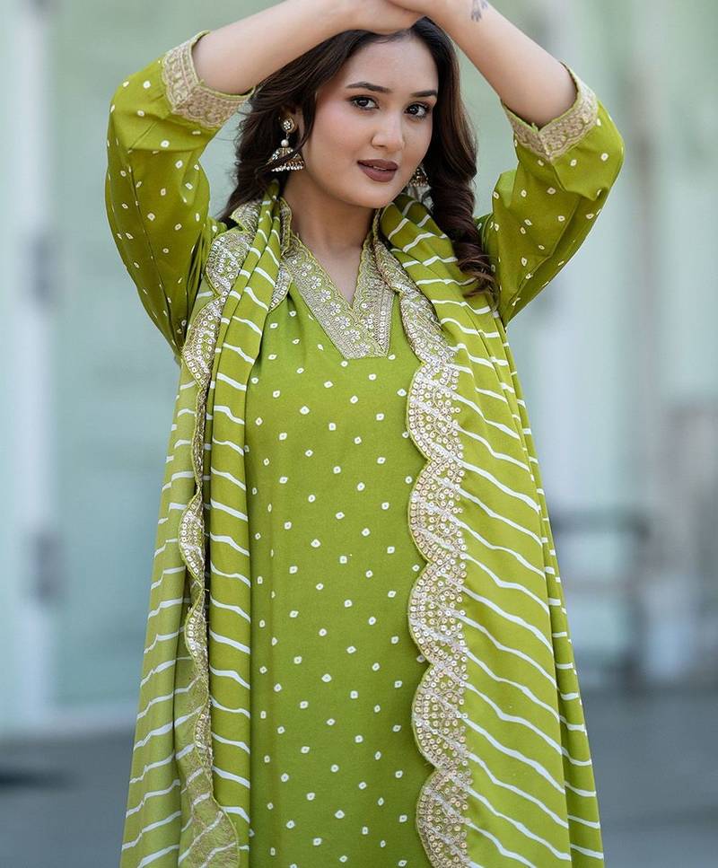 Women Bandhani Printed Empire Thread Work Kurta with Trousers & With Dupatta