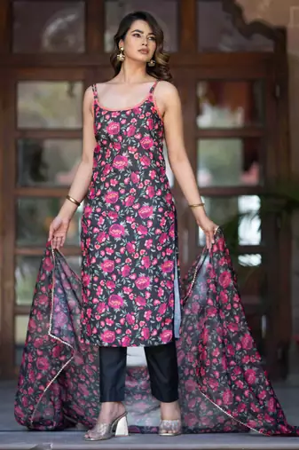 Floral Printed Empire Flared Anarkali Kurta With Trousers & Dupatta