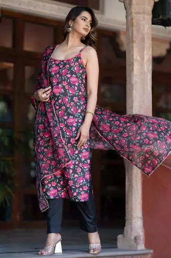 Floral Printed Empire Flared Anarkali Kurta With Trousers & Dupatta