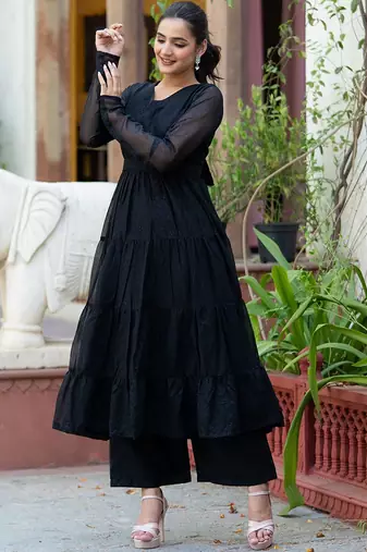 Paisley Woven Design V-Neck Tiered Georgette Anarkali Kurta with Palazzo and Belt