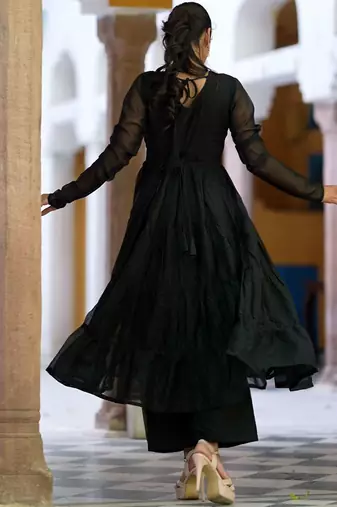 Paisley Woven Design V-Neck Tiered Georgette Anarkali Kurta with Palazzo and Belt