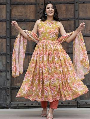 Women Floral Printed Empire Sequinned Kurta with Trousers & With Dupatta 1