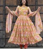 Women Floral Printed Empire Sequinned Kurta with Trousers & With Dupatta