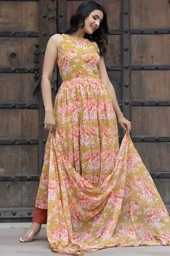 Women Floral Printed Empire Sequinned Kurta with Trousers & With Dupatta