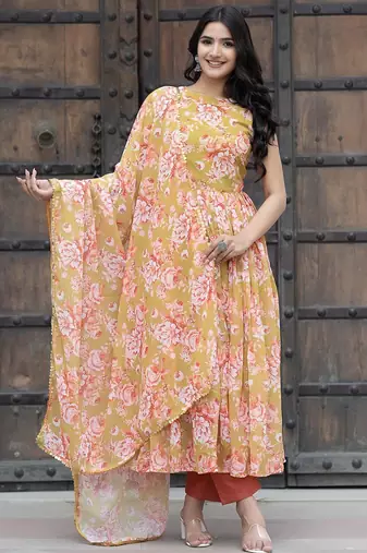 Women Floral Printed Empire Sequinned Kurta with Trousers & With Dupatta