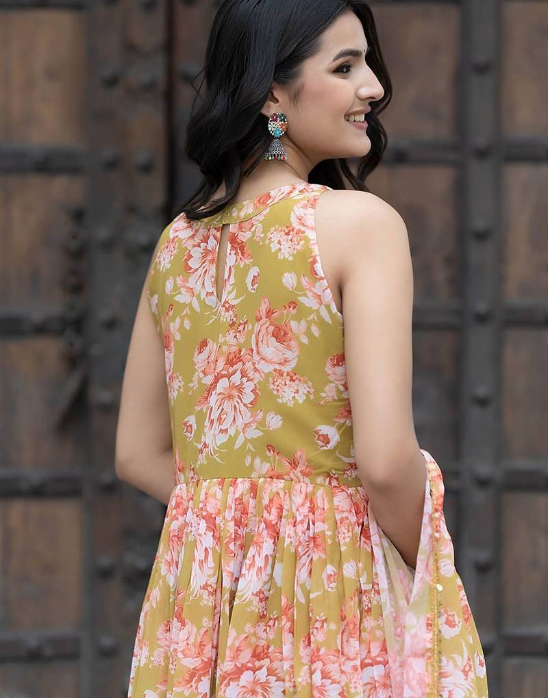 Women Floral Printed Empire Sequinned Kurta with Trousers & With Dupatta