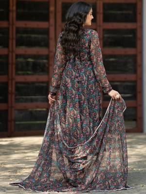 Women Floral Printed Empire Gotta Patti Kurta with Trousers & With Dupatta 4