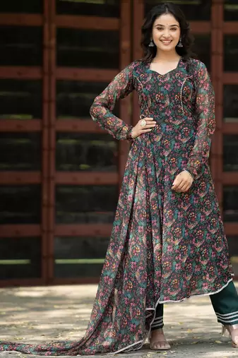 Women Floral Printed Empire Gotta Patti Kurta with Trousers & With Dupatta