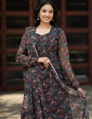 Women Floral Printed Empire Gotta Patti Kurta with Trousers & With Dupatta 6