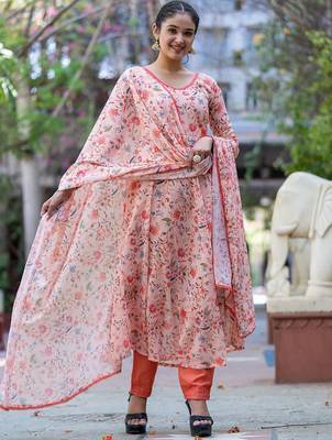 Women Floral Printed Empire Kurta with Trousers & With Dupatta 1