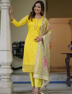 Floral Woven Design Regular Thread Work Straight Kurta With Trousers & Dupatta 3