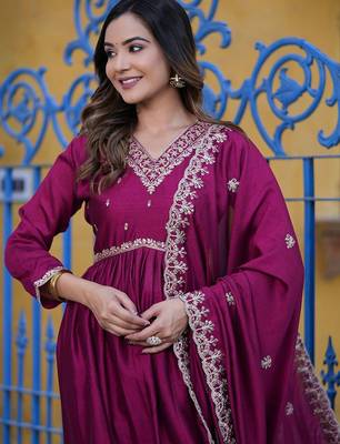 Floral Embroidered Empire Sequinned Kurta With Trouser & Dupatta 7