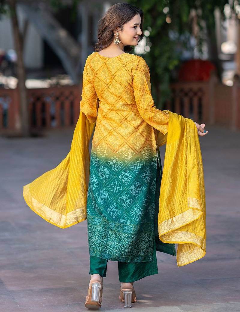 Women Ethnic Motifs Dyed Regular Sequinned Kurta with Palazzos & With Dupatta