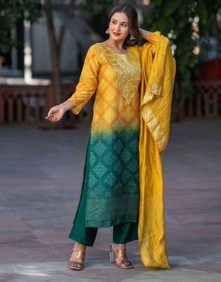Women Ethnic Motifs Dyed Regular Sequinned Kurta with Palazzos & With Dupatta 5