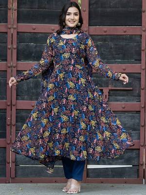 Floral Printed Round Neck Long Sleeves Gotta Patti Kurta with Trousers & Dupatta 1