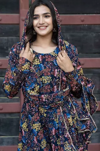 Floral Printed Round Neck Long Sleeves Gotta Patti Kurta with Trousers & Dupatta