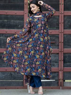 Floral Printed Round Neck Long Sleeves Gotta Patti Kurta with Trousers & Dupatta 3