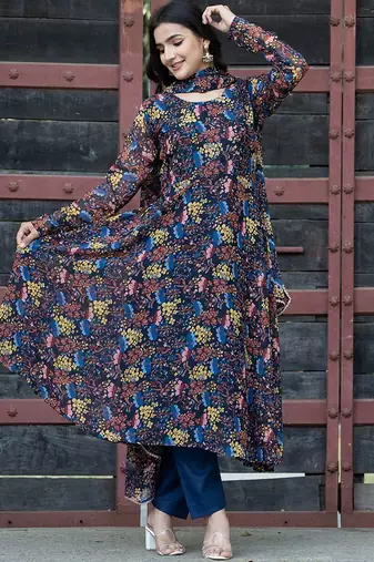 Floral Printed Round Neck Long Sleeves Gotta Patti Kurta with Trousers & Dupatta