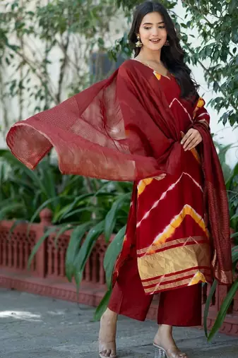 Women Dyed Regular Kurta with Trousers & With Dupatta