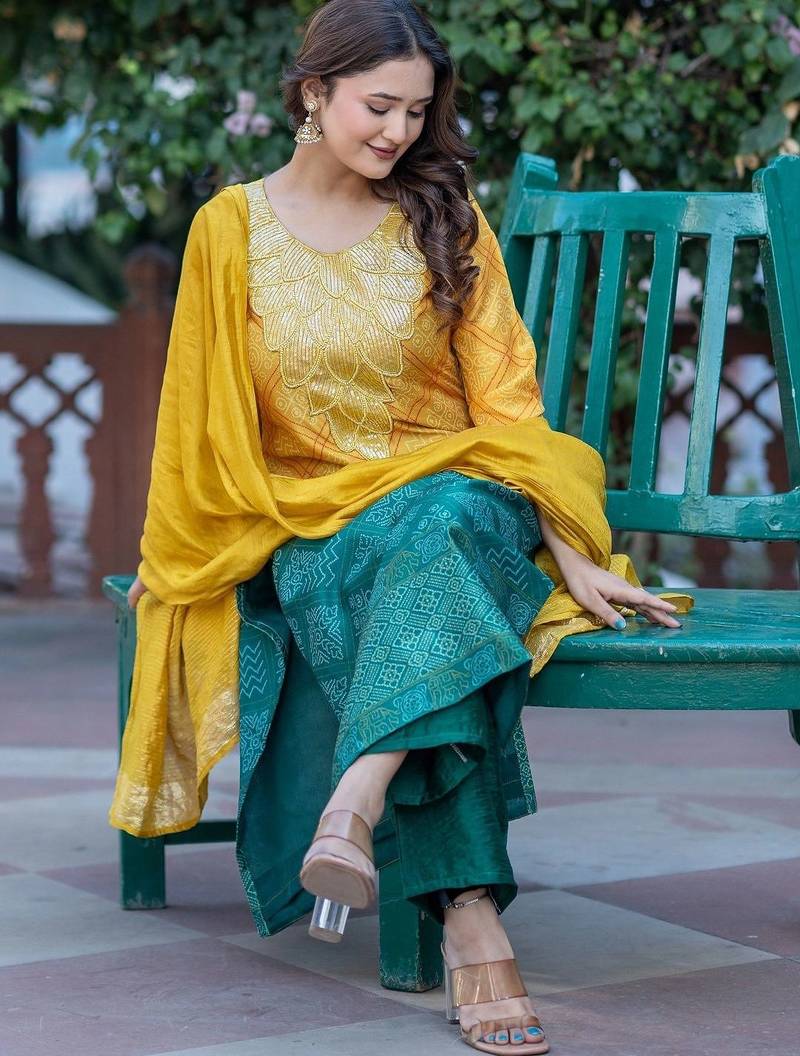 Women Ethnic Motifs Dyed Regular Thread Work Kurta with Palazzos & With Dupatta