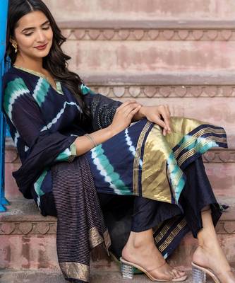 Women Dyed Regular Pure Silk Kurta with Trousers & With Dupatta 7