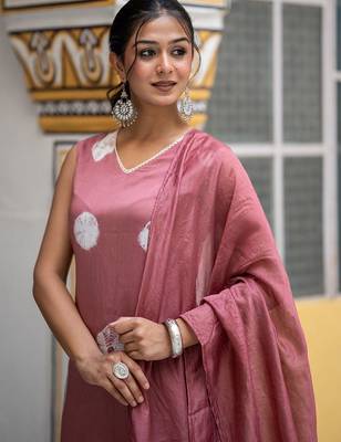 Bandhani Dyed Regular Pure Silk Kurta With Trousers & Dupatta 2
