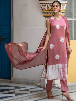 Bandhani Dyed Regular Pure Silk Kurta With Trousers & Dupatta 3