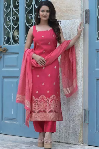 Women Ethnic Motifs Regular Kurta with Trousers & With Dupatta