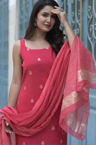 Women Ethnic Motifs Regular Kurta with Trousers & With Dupatta
