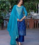 Women Ethnic Motifs Printed Regular Sequinned Kurta with Trousers & With Dupatta