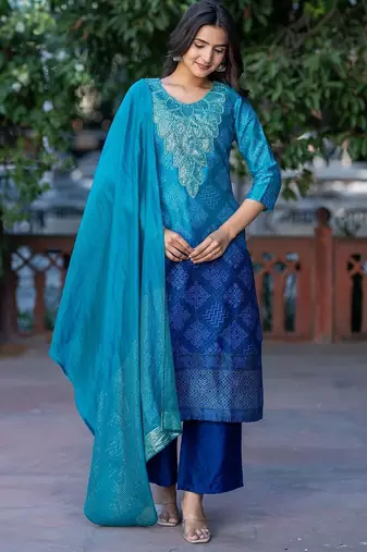 Women Ethnic Motifs Printed Regular Sequinned Kurta with Trousers & With Dupatta