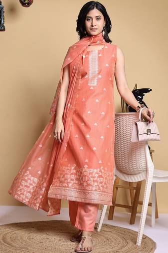 Women Ethnic Motifs Printed Regular Kurta with Trousers & With Dupatta