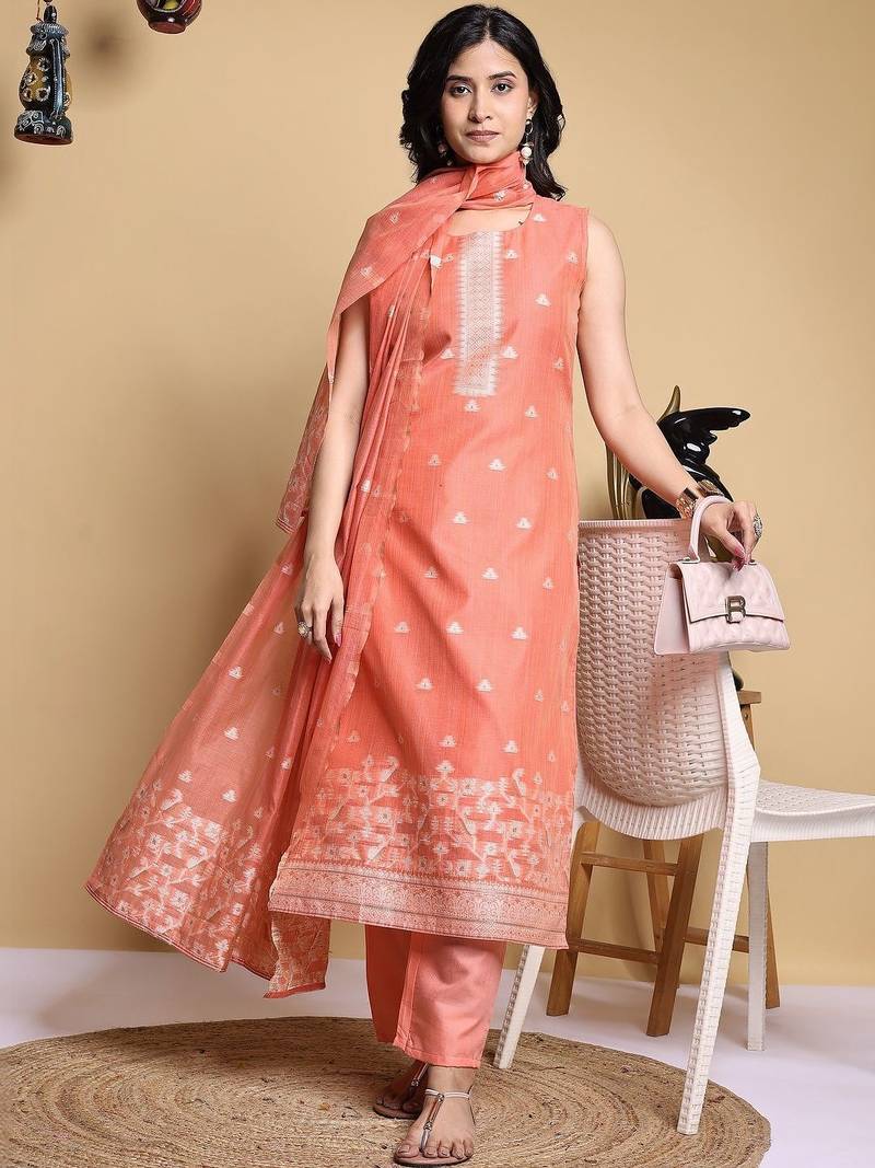 Women Ethnic Motifs Printed Regular Kurta with Trousers & With Dupatta