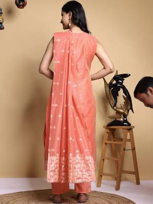 Women Ethnic Motifs Printed Regular Kurta with Trousers & With Dupatta 7