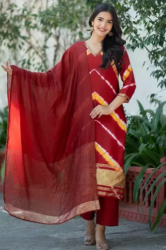 Women Dyed Regular Pure Silk Kurta with Trousers & With Dupatta