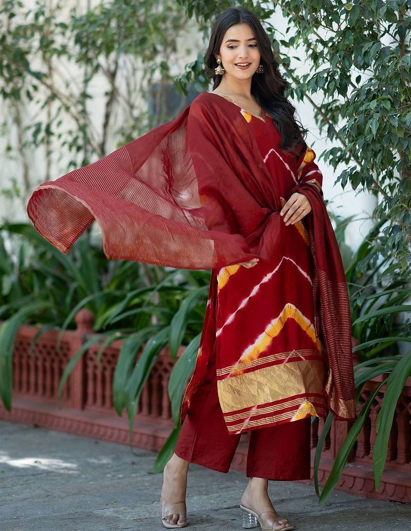 Women Dyed Regular Pure Silk Kurta with Trousers & With Dupatta